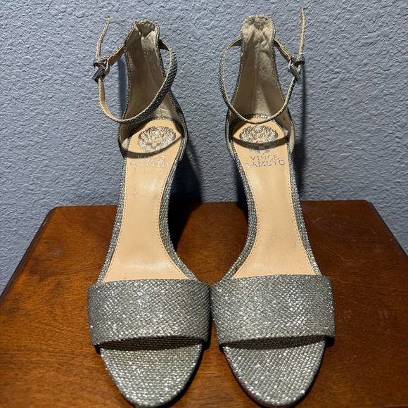 Vince Camuto Silver Heels. Size 7M - Picture 1 of 4